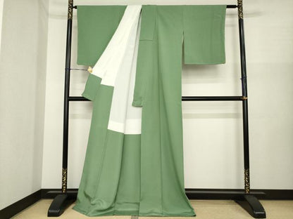 平和屋着物●上質な色無地　鬱金染　老竹色　ロング丈　正絹　逸品　未使用　AABI8226ck