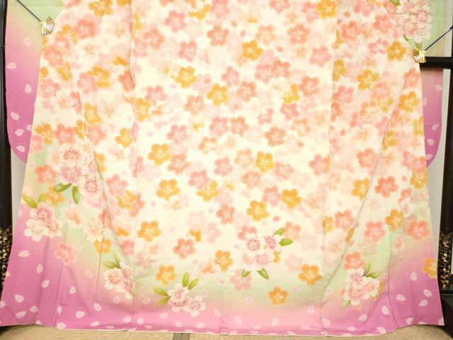 平和屋着物●豪華振袖　駒刺繍　舞桜　暈し染め　正絹　逸品　AABI8229ck