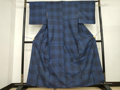 平和屋着物●本場縞大島紬　格子　正絹　逸品　AABI8238ck