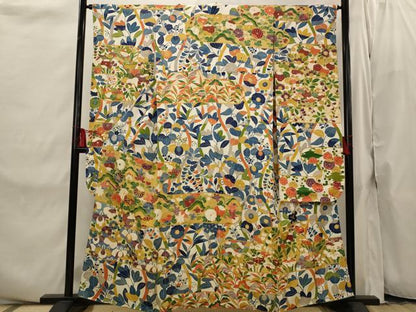 平和屋着物■豪華振袖　駒刺繍　草花文　金彩　正絹　逸品　AABI8302st