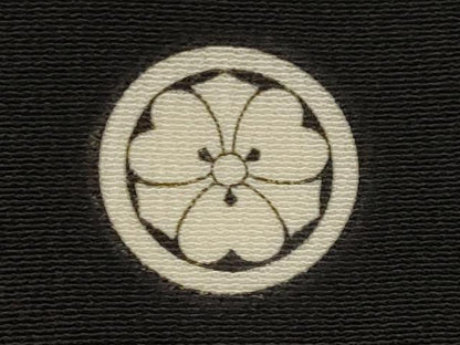 平和屋着物■豪華黒留袖　駒刺繍　御所車花松文　金彩　正絹　逸品　AABI8337st