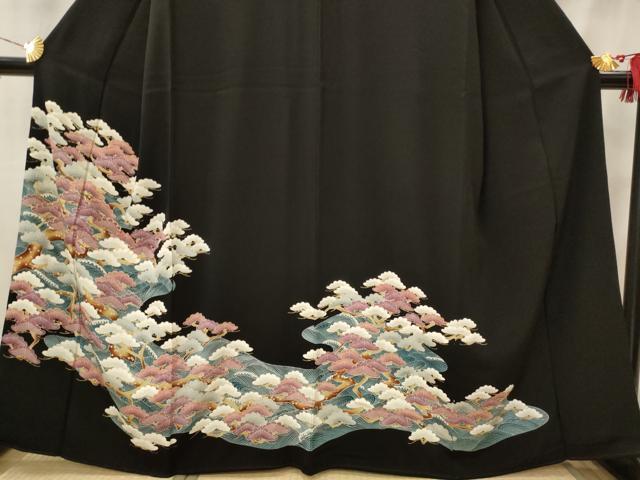 平和屋着物■豪華黒留袖　駒刺繍　流水枝松文　金彩　正絹　逸品　AABI8357st