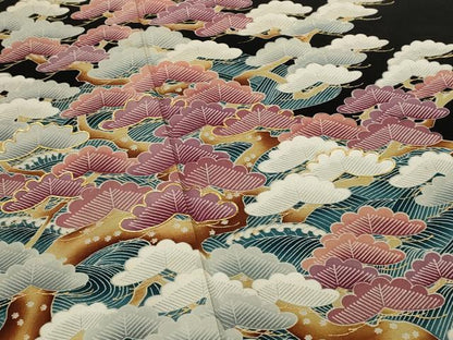 平和屋着物■豪華黒留袖　駒刺繍　流水枝松文　金彩　正絹　逸品　AABI8357st