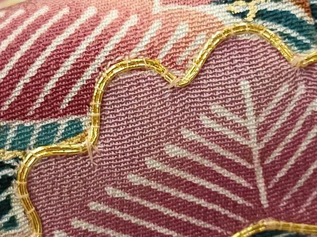平和屋着物■豪華黒留袖　駒刺繍　流水枝松文　金彩　正絹　逸品　AABI8357st