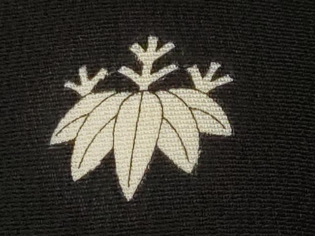 平和屋着物■豪華黒留袖　駒刺繍　流水枝松文　金彩　正絹　逸品　AABI8357st