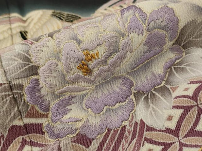 平和屋着物■豪華黒留袖　刺繍　飛鶴花文　暈し染め　金彩　正絹　逸品　AABI8359st