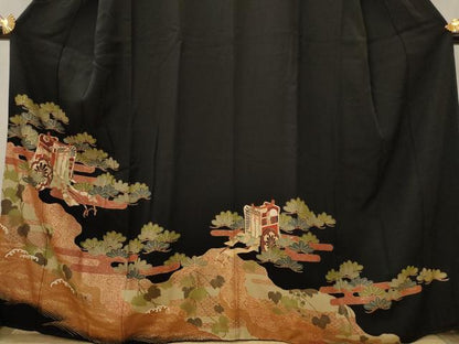 平和屋着物■豪華黒留袖　御所車松文　金彩　正絹　逸品　AABI8373st