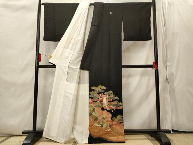 平和屋着物■豪華黒留袖　御所車松文　金彩　正絹　逸品　AABI8373st