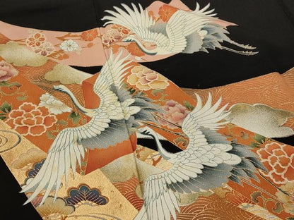 平和屋着物■豪華黒留袖　飛鶴熨斗花松文　金彩　正絹　逸品　AABI8383st