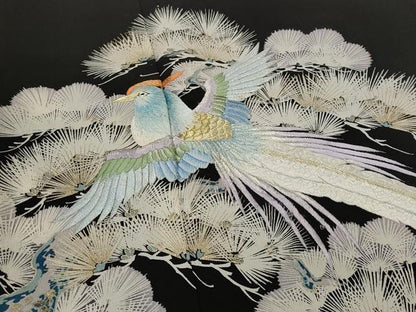 平和屋着物■豪華黒留袖　刺繍　飛鳥松文　金銀糸　金彩　正絹　逸品　AABI8391st