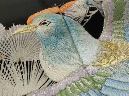 平和屋着物■豪華黒留袖　刺繍　飛鳥松文　金銀糸　金彩　正絹　逸品　AABI8391st