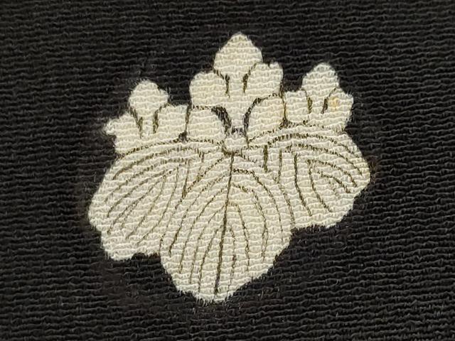 平和屋着物■豪華黒留袖　刺繍　飛鳥松文　金銀糸　金彩　正絹　逸品　AABI8391st