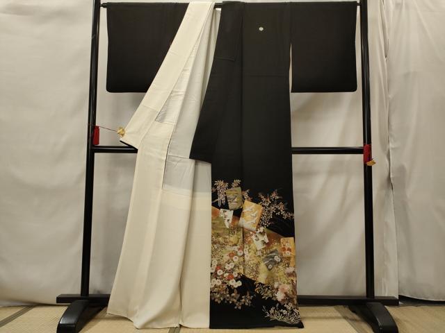 平和屋着物■豪華黒留袖　駒刺繍　色紙飛鶴花文　金銀彩　正絹　逸品　AABI8411st