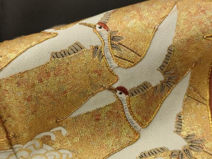 平和屋着物■豪華黒留袖　駒刺繍　色紙飛鶴花文　金銀彩　正絹　逸品　AABI8411st