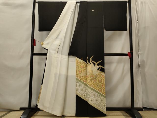 平和屋着物■豪華黒留袖　鳳凰亀甲花文　金銀彩　金糸　正絹　逸品　AABI8412st