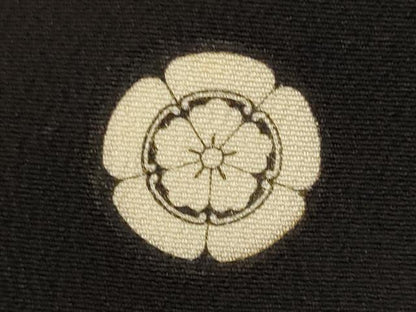平和屋着物■豪華黒留袖　鳳凰亀甲花文　金銀彩　金糸　正絹　逸品　AABI8412st