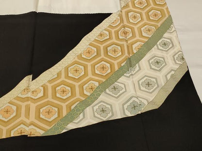 平和屋着物■豪華黒留袖　鳳凰亀甲花文　金銀彩　金糸　正絹　逸品　AABI8412st