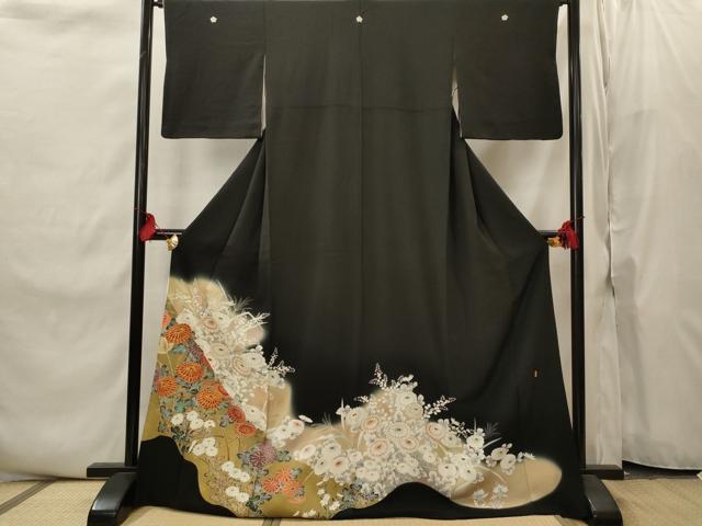 平和屋着物■豪華黒留袖　駒刺繍　草花文　暈し染め　金彩　ロング丈　正絹　逸品　AABI8454st