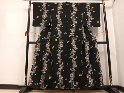 平和屋着物●上質な小紋　花筏文　黒地　金彩　正絹　逸品　AABI8496ph