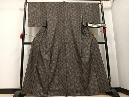 平和屋着物●本場大島紬　古代染色純泥染め　カタス9マルキ　雪輪間道　谷崎絹織物謹製　証紙付き　正絹　逸品　AABI8536ph