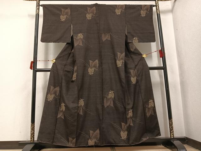平和屋着物●上質な紬　舞蝶文　正絹　逸品　未使用　AABI8553ph