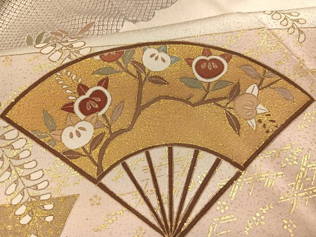 平和屋着物●訪問着 雲重ね扇面花蝶文 金彩 鈴乃屋扱い 正絹 逸品 AABI8569ph