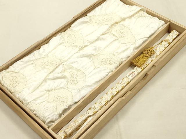 平和屋本店●和装小物　帯締め・帯揚げセット　礼装用　柄絞り　地紙花文　金糸　金彩　亀房付き　正絹　逸品　未使用　AABI8675ay