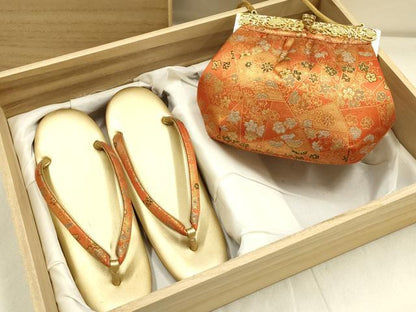 平和屋着物▼和装小物　和装バッグ・草履セット　ハンドバッグ　切嵌花文　ラインストーン　金糸　逸品　AABI8712ay