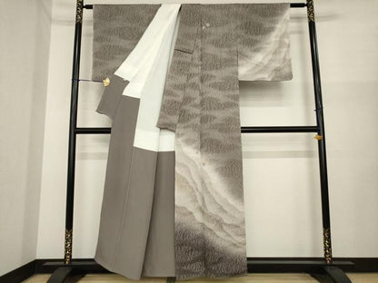 平和屋着物●訪問着　総絞り　駒刺繍　遠山重ね文　暈し染め　銀通し地　正絹　逸品　AABI8801ck