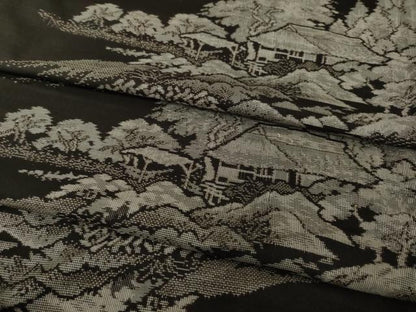 平和屋着物●本場大島紬　カタス9マルキ　総絣　地空き　遠山風景文　黒地　正絹　逸品　AABI8825ck