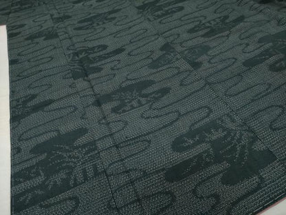 平和屋着物●結城紬　80亀甲　エ霞草花文　正絹　逸品　AABI8833ck