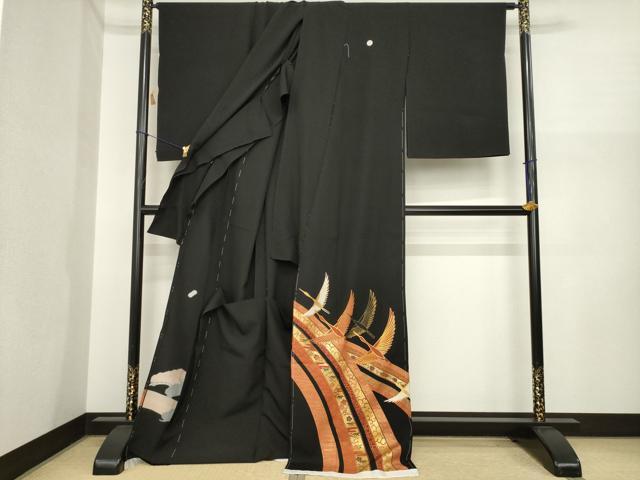 平和屋着物●豪華黒留袖　作家物　駒刺繍　飛鶴吉祥松文　丹後ちりめん　金彩　仮絵羽　正絹　逸品　未使用　AABI8844ck