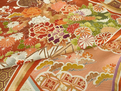 平和屋着物●豪華振袖　駒刺繍　吉祥花文　金彩　正絹　逸品　AABI8880ck