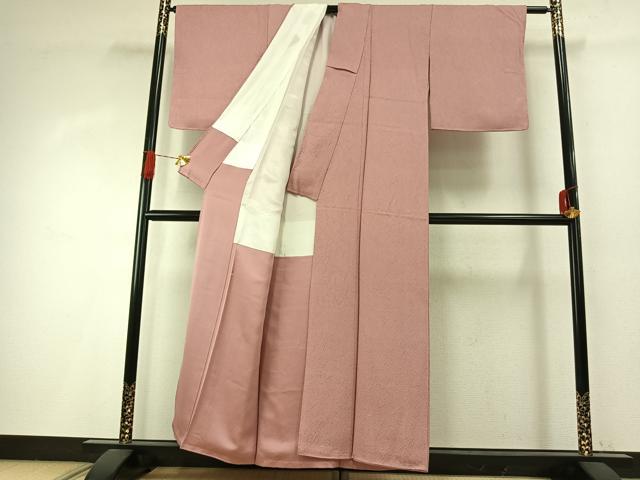 平和屋着物●上質な色無地　霞地紋　珊瑚色　正絹　逸品　未使用　AABI8895fy
