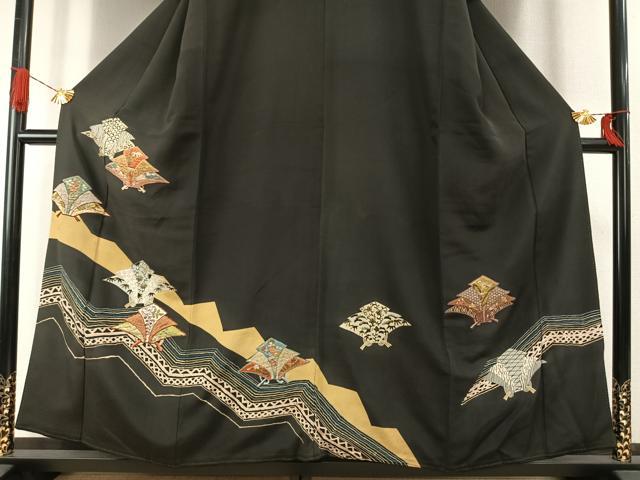 平和屋着物●豪華黒留袖　刺繍　吉祥文　金糸　金彩　正絹　逸品　AABI8900fy