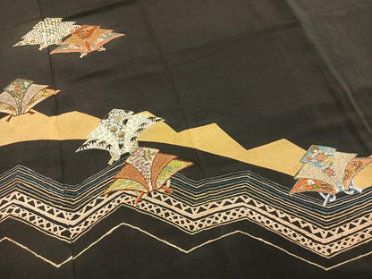 平和屋着物●豪華黒留袖　刺繍　吉祥文　金糸　金彩　正絹　逸品　AABI8900fy