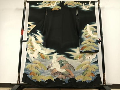 平和屋本店●アンティーク　大正ロマン　振袖　駒刺繍　飛鳥松文　暈し染め　黒地　正絹　逸品　AABI8928fy