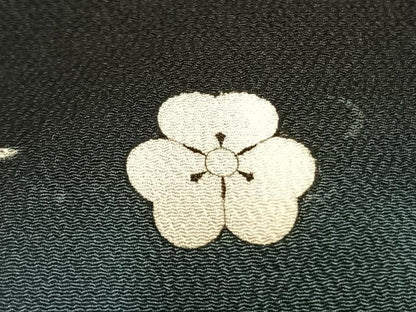 平和屋本店●アンティーク　大正ロマン　振袖　駒刺繍　飛鳥松文　暈し染め　黒地　正絹　逸品　AABI8928fy