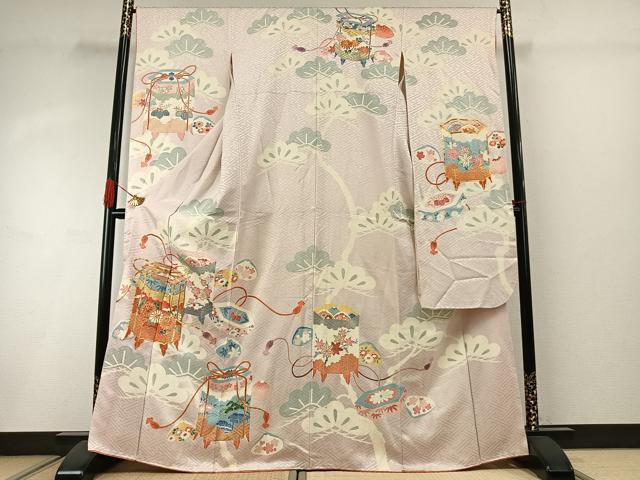 平和屋着物●豪華振袖 駒刺繍 貝桶花文 金彩 正絹 逸品 AABI8937fy