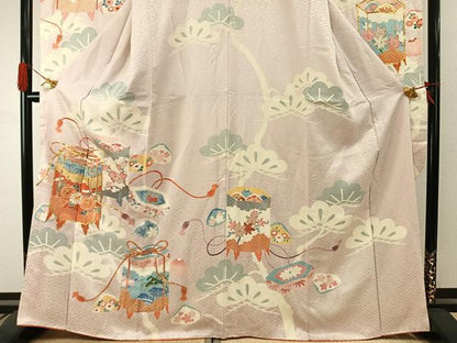平和屋着物●豪華振袖 駒刺繍 貝桶花文 金彩 正絹 逸品 AABI8937fy