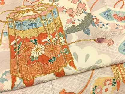 平和屋着物●豪華振袖 駒刺繍 貝桶花文 金彩 正絹 逸品 AABI8937fy