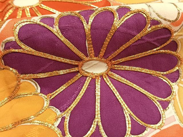 平和屋着物●豪華振袖 駒刺繍 草花文 金彩 正絹 逸品 AABI8941fy