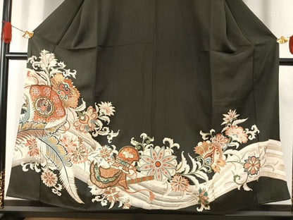 平和屋着物●アンティーク 大正ロマン 黒留袖 駒刺繍 吉祥花文 金彩 正絹 逸品 AABI8956fy