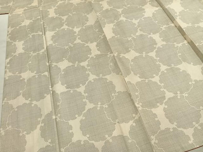 平和屋着物●本場大島紬 白大島 カタス9マルキ 雪輪文 正絹 逸品 AABI8961fy