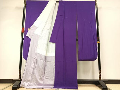 平和屋着物●世界的ファッションデザイナー　山本寛斎　kansaiブランド　振袖　色無地　草花地紋　本紫色　正絹　逸品　AABI9007fy