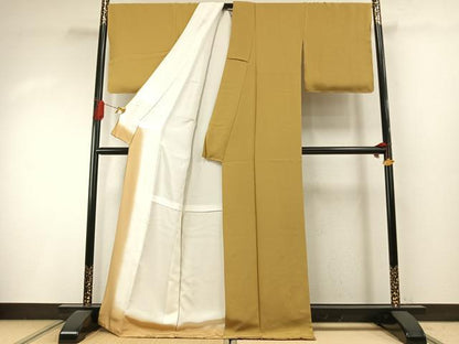平和屋着物●上質な色無地　芥子色　正絹　逸品　未使用　AABI9012fy