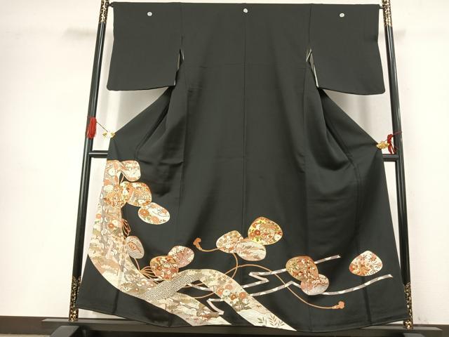 平和屋着物●創業460年・千總　黒留袖　駒刺繍　御所車花鳥文　金彩　正絹　逸品　AABI9027fy