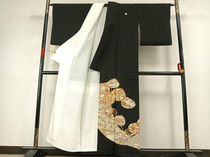 平和屋着物●創業460年・千總　黒留袖　駒刺繍　御所車花鳥文　金彩　正絹　逸品　AABI9027fy
