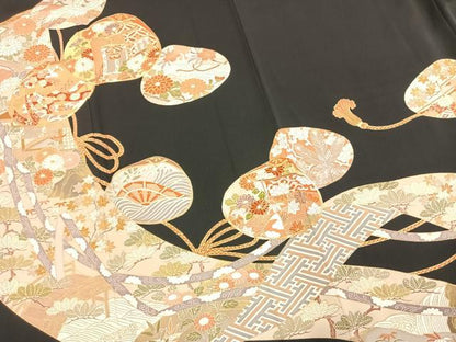 平和屋着物●創業460年・千總　黒留袖　駒刺繍　御所車花鳥文　金彩　正絹　逸品　AABI9027fy