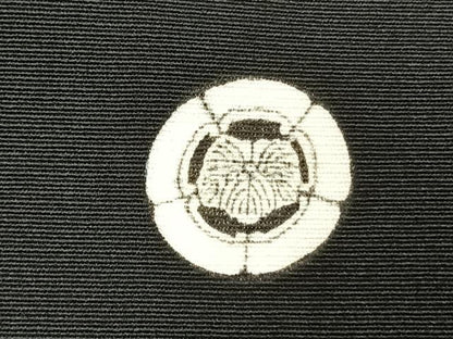 平和屋着物●創業460年・千總　黒留袖　駒刺繍　御所車花鳥文　金彩　正絹　逸品　AABI9027fy